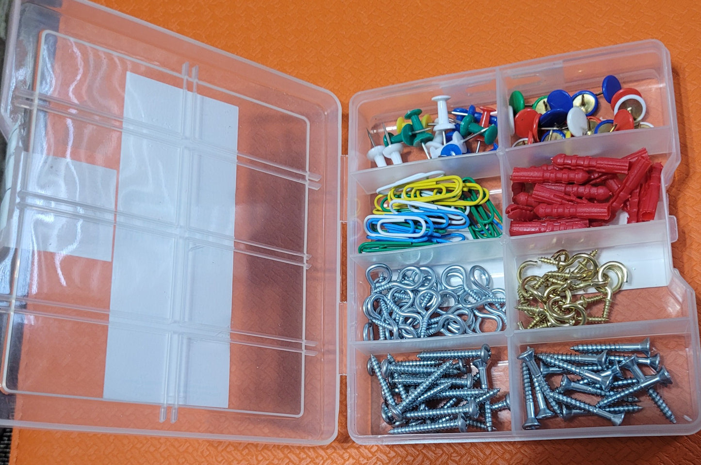 Workchoice 164-pcs Household Kit - Thumbtacks, Pushpins, Screws, Hooks & More!