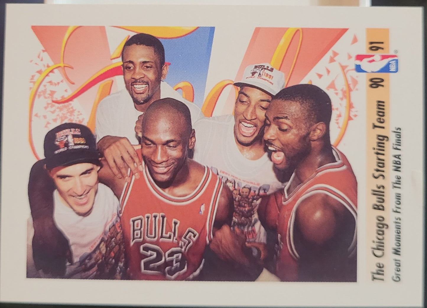 1991-92 SkyBox #337 The Chicago Bulls Starting Team