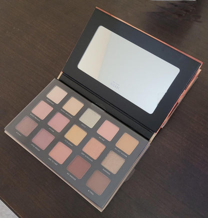 Milani Gilded Hyper Pigmented Eyeshadow (2 Pack, 30 Pigments) - New! Free Ship!