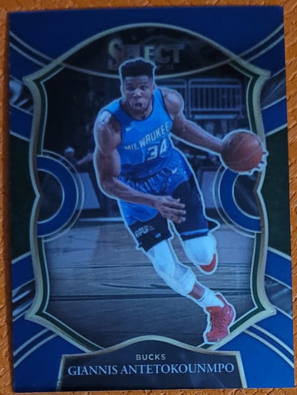 2020-21 Panini Select #54 Giannis Antetokounmpo Blue Prizms