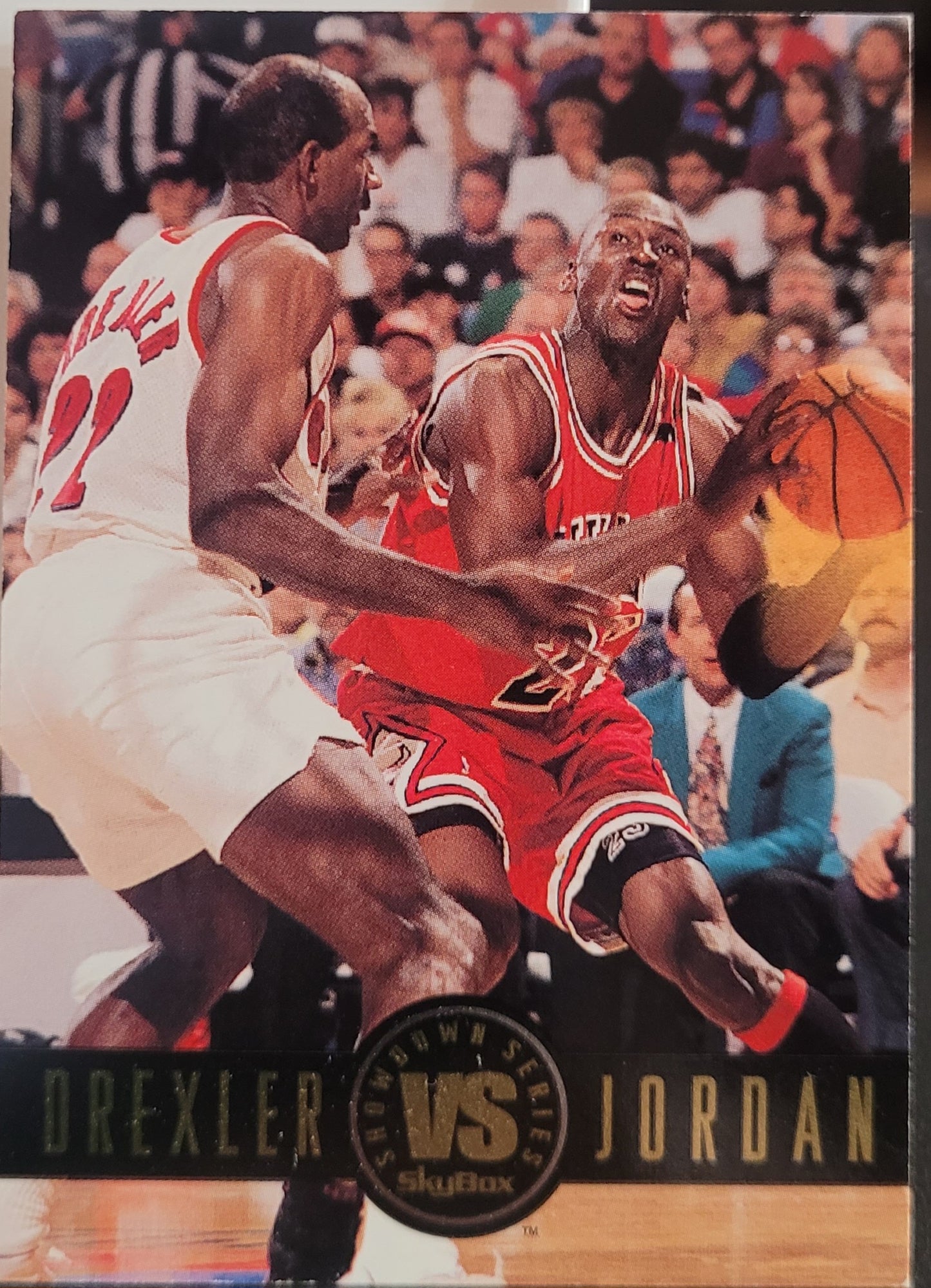 1993-94 SkyBox Premium #SS11 Clyde Drexler / Michael Jordan Showdown Series