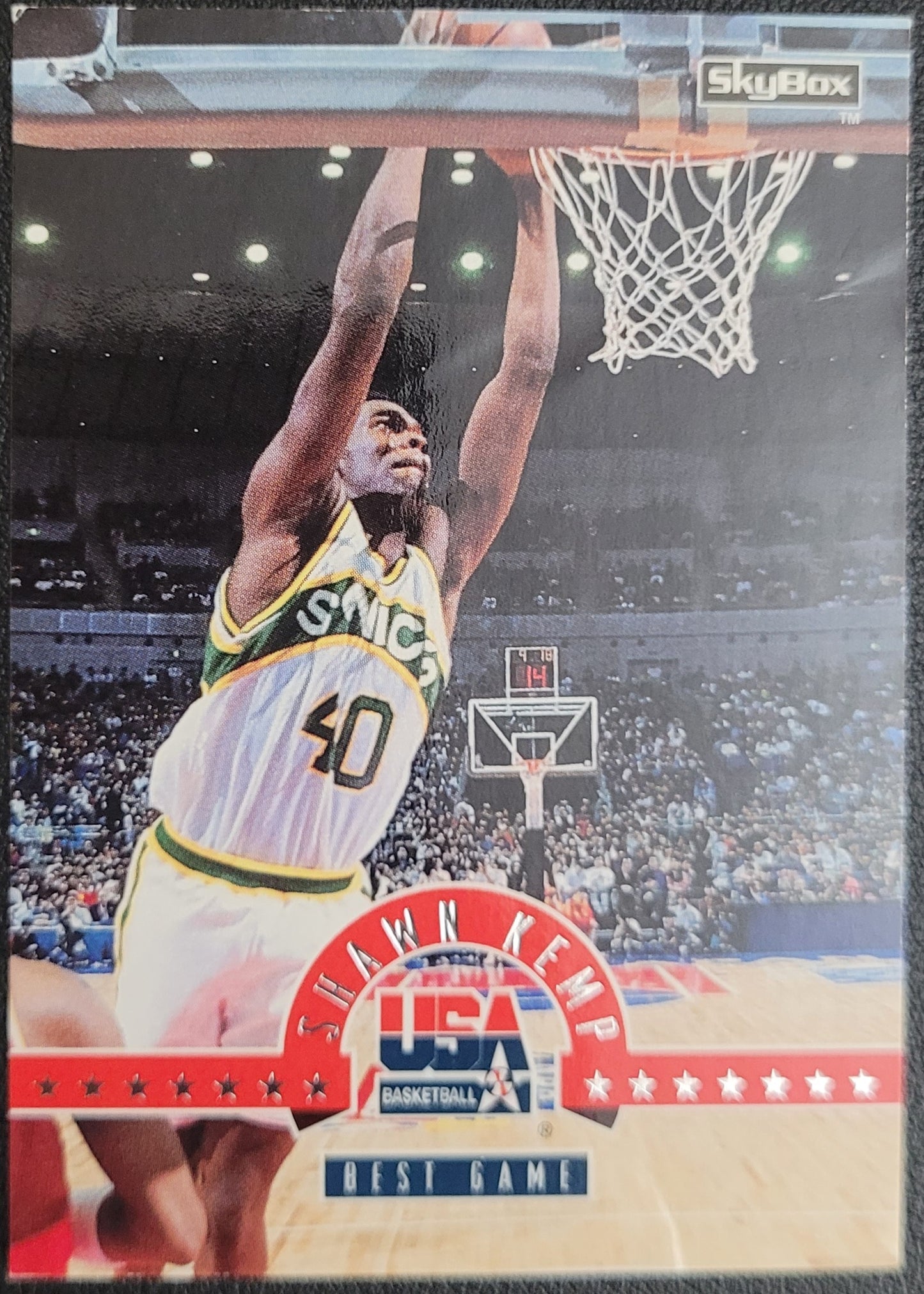 1994 SkyBox USA #15 Shawn Kemp Gold