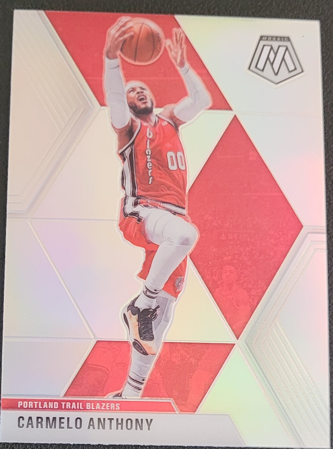 2019-20 Panini Mosaic #25 Carmelo Anthony Silver Prizm