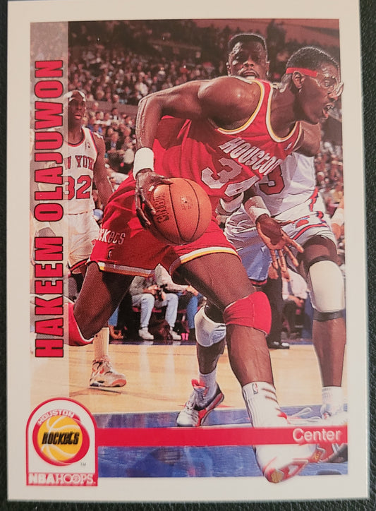 1992-93 Hoops #85 Hakeem Olajuwon