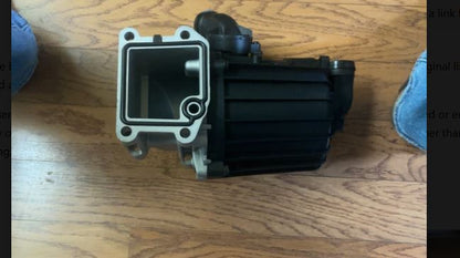 Volvo D13 Crankcase Ventilation Oil Separator with Gasket 2015-2022 - NEW!