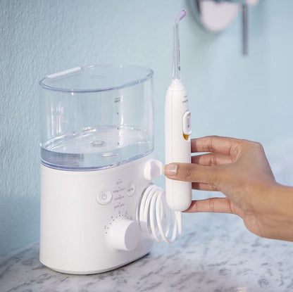 Philips Sonicare Power Flosser 7000 HX3911/30, 180% > effective than floss -New!