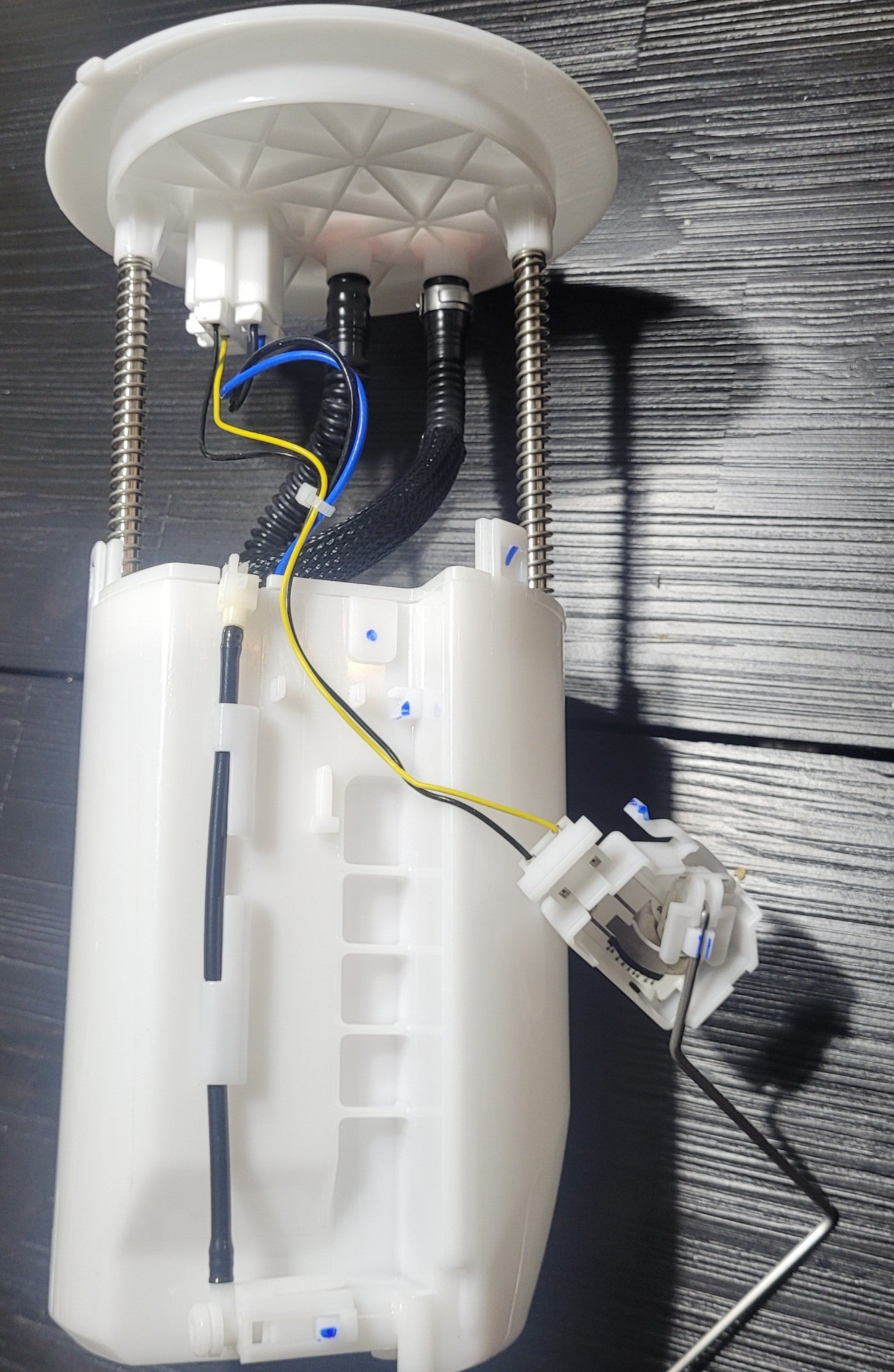 Fuel Pump Assembly 77020-0K150, 1 Pc For Toyota Fortuner 2008-2016, Brand New!