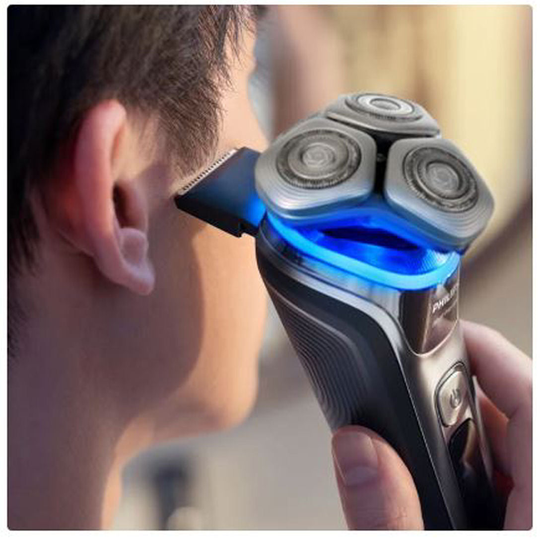 Philips Norelco i9000 Prestige Wet/Dry Electric Shaver w/ SenseIQ (XP9204/98)