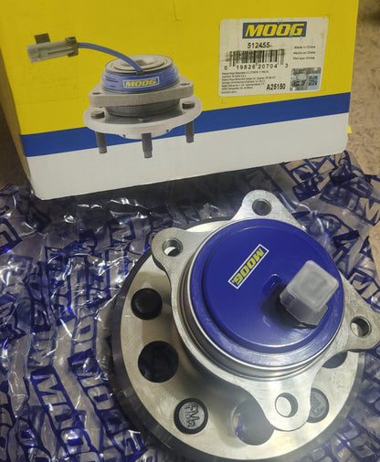 MOOG 512455 Wheel Bearing and Hub Assembly Rear Right, 5 Lugs, Brand New!