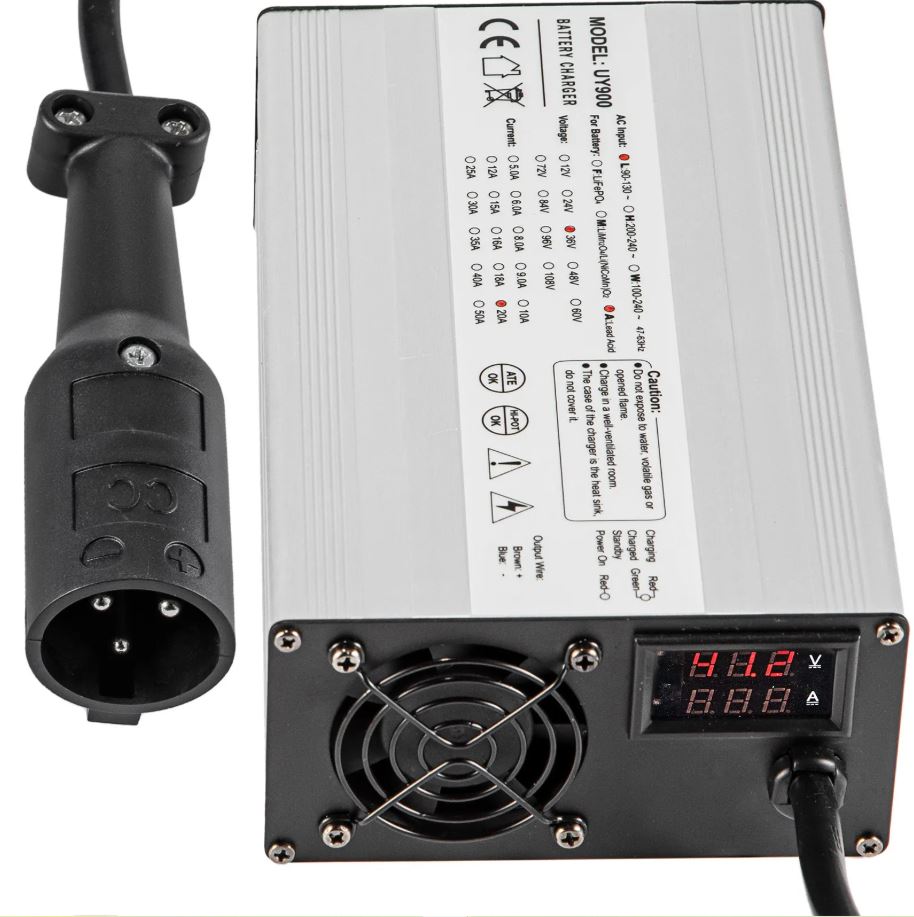 VEVOR (UY900) Aluminum Golf Cart Battery Charger 48V, 15A, 3 Pin Round Plug, New
